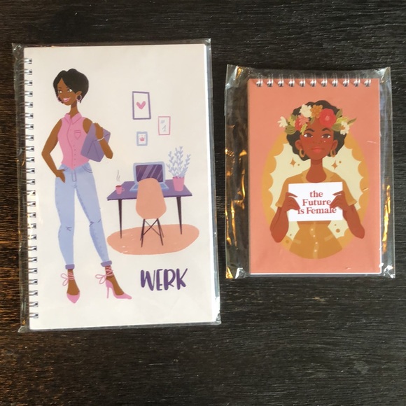 3 spiral note book, matching folders (2 of each), 2 small note pads - Picture 4 of 4